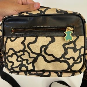 Tous - Classic Kaos Shoulder Strap Handbag Black and Toupe Vinyl Cross Body Bag